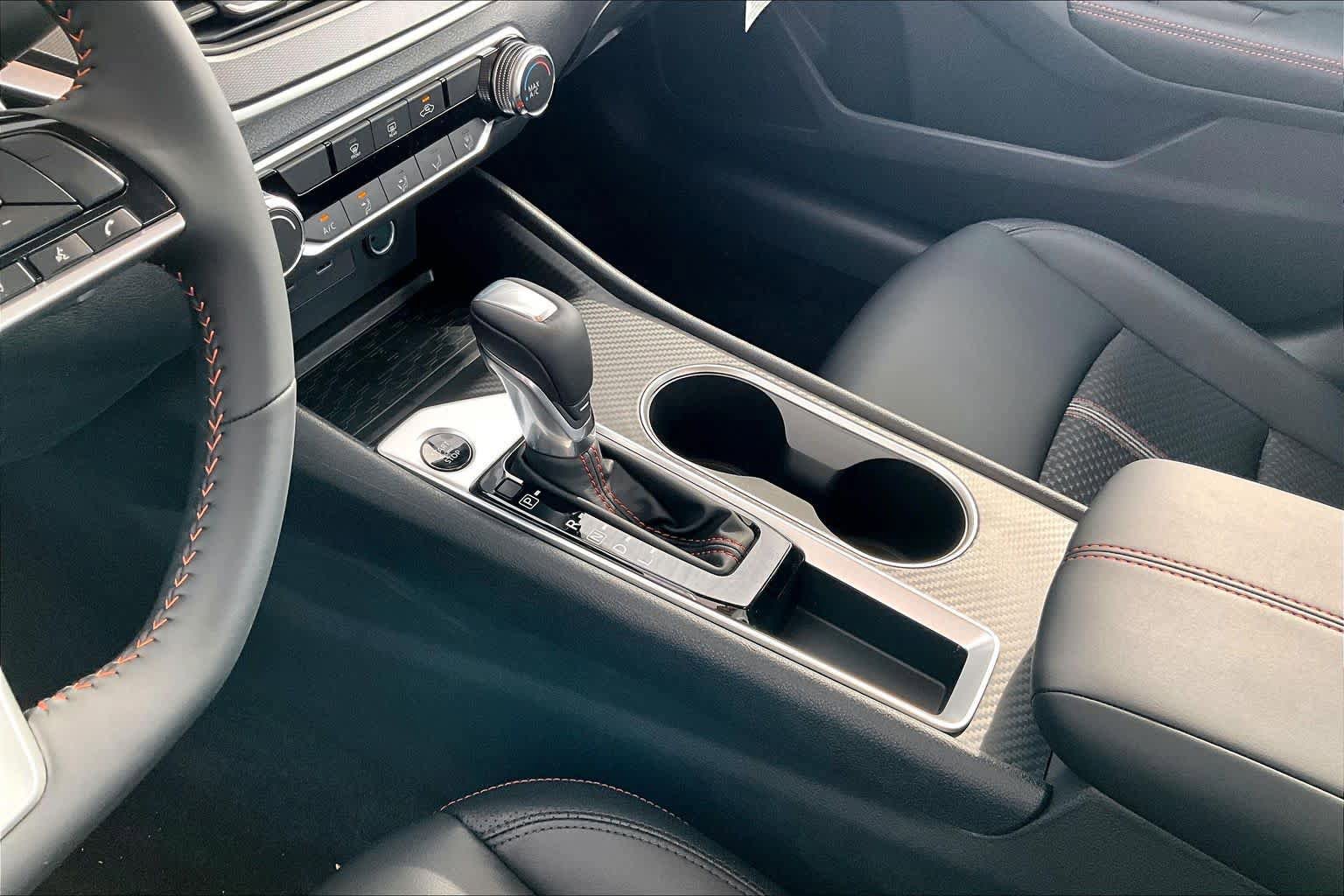 New 2026 Nissan Altima 2.5 SR FWD image 11