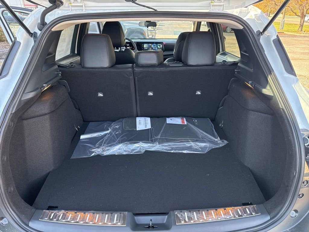 New 2026 Nissan Kicks SR w/ SR Premium Package image 22