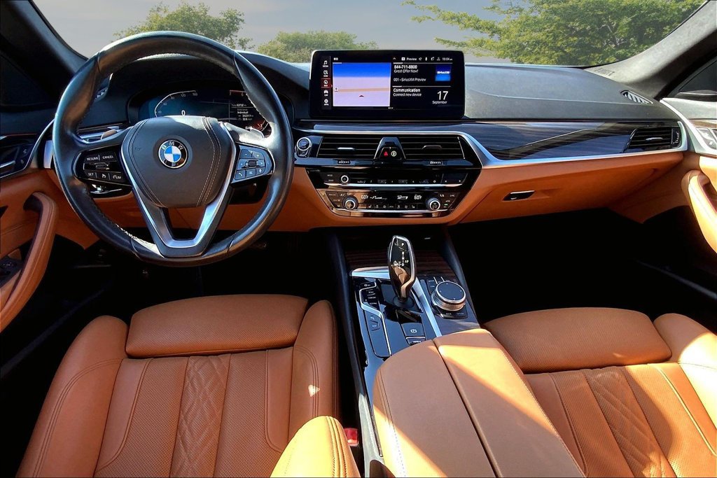 Used 2021 BMW 530i w/ Convenience Package RWD image 7