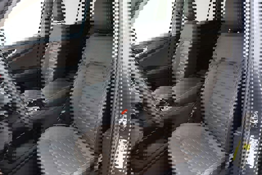 Used 2025 Volkswagen Atlas SEL image 17