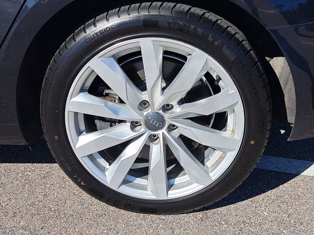 Used 2017 Audi A4 2.0T Premium w/ Convenience Package image 5