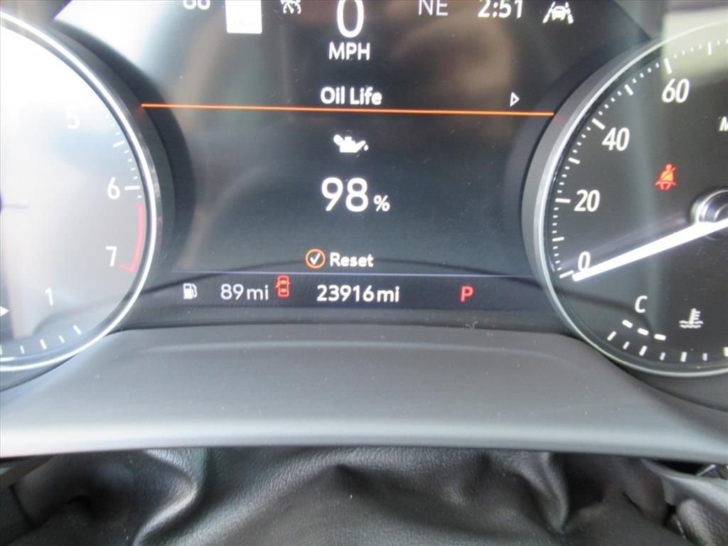 Used 2023 Buick Envision Avenir image 26