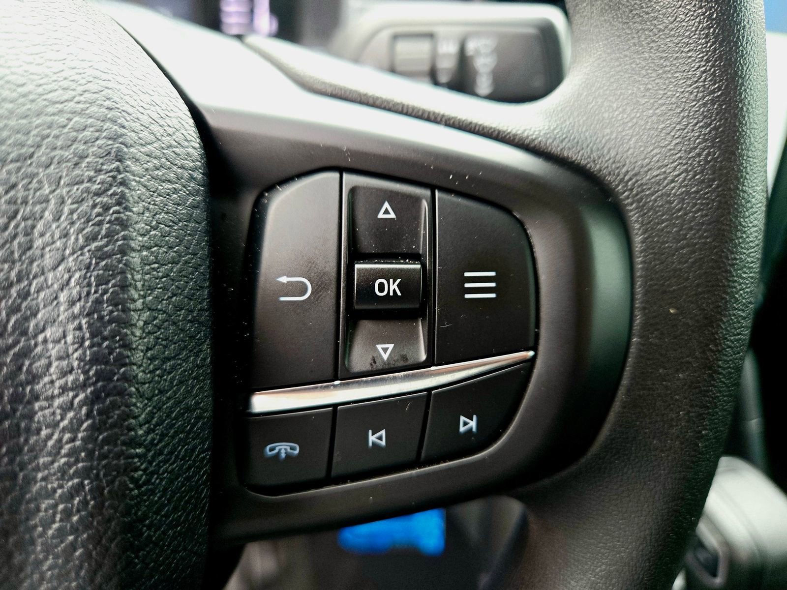 Used 2025 Ford Ranger XL image 12