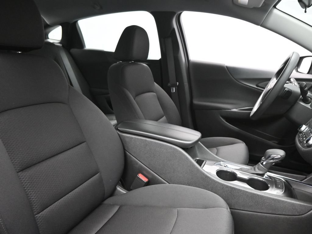 New 2024 Chevrolet Malibu LT FWD image 18
