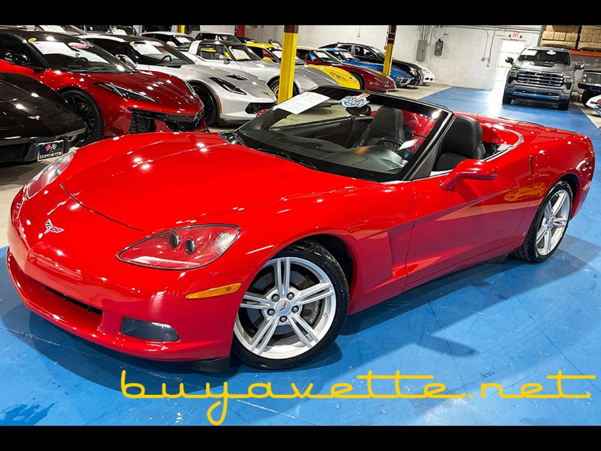 Used 2008 Chevrolet Corvette Convertible RWD image 2