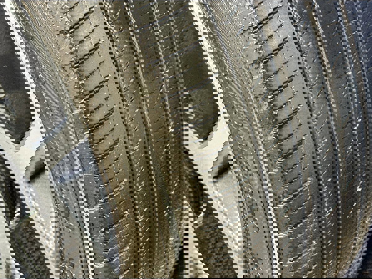 Used 2024 Rivian R1S Adventure image 38