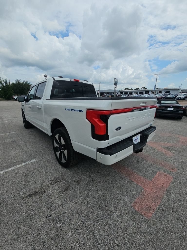 Used 2023 Ford F150 Lightning Platinum AWD/4WD image 5