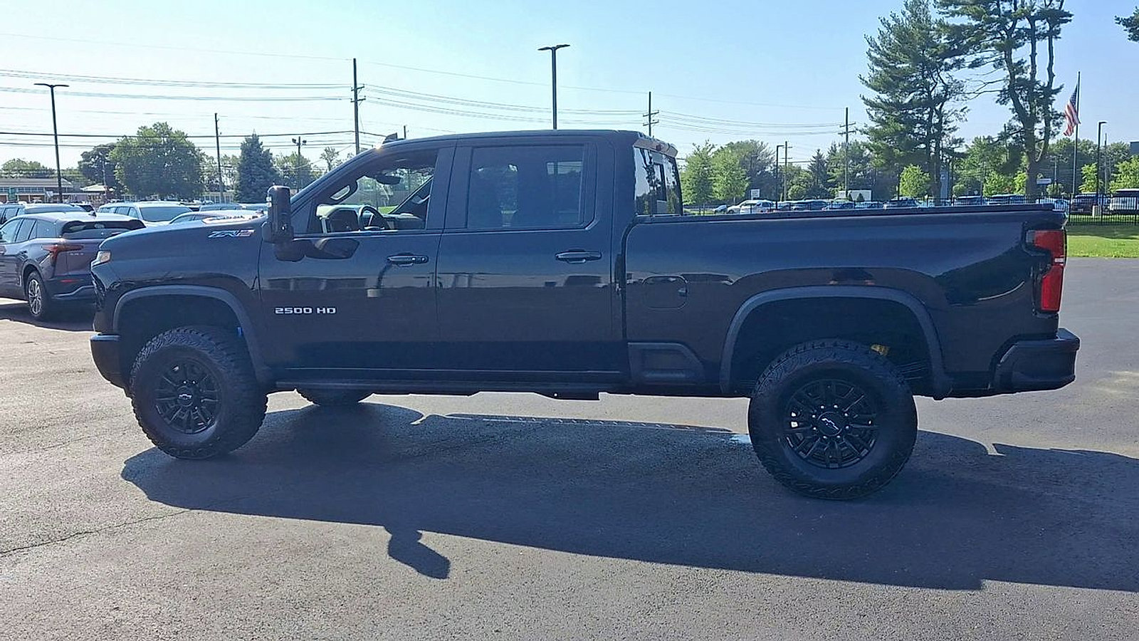 Certified 2024 Chevrolet Silverado 2500 ZR2 w/ Technology Package AWD/4WD image 8
