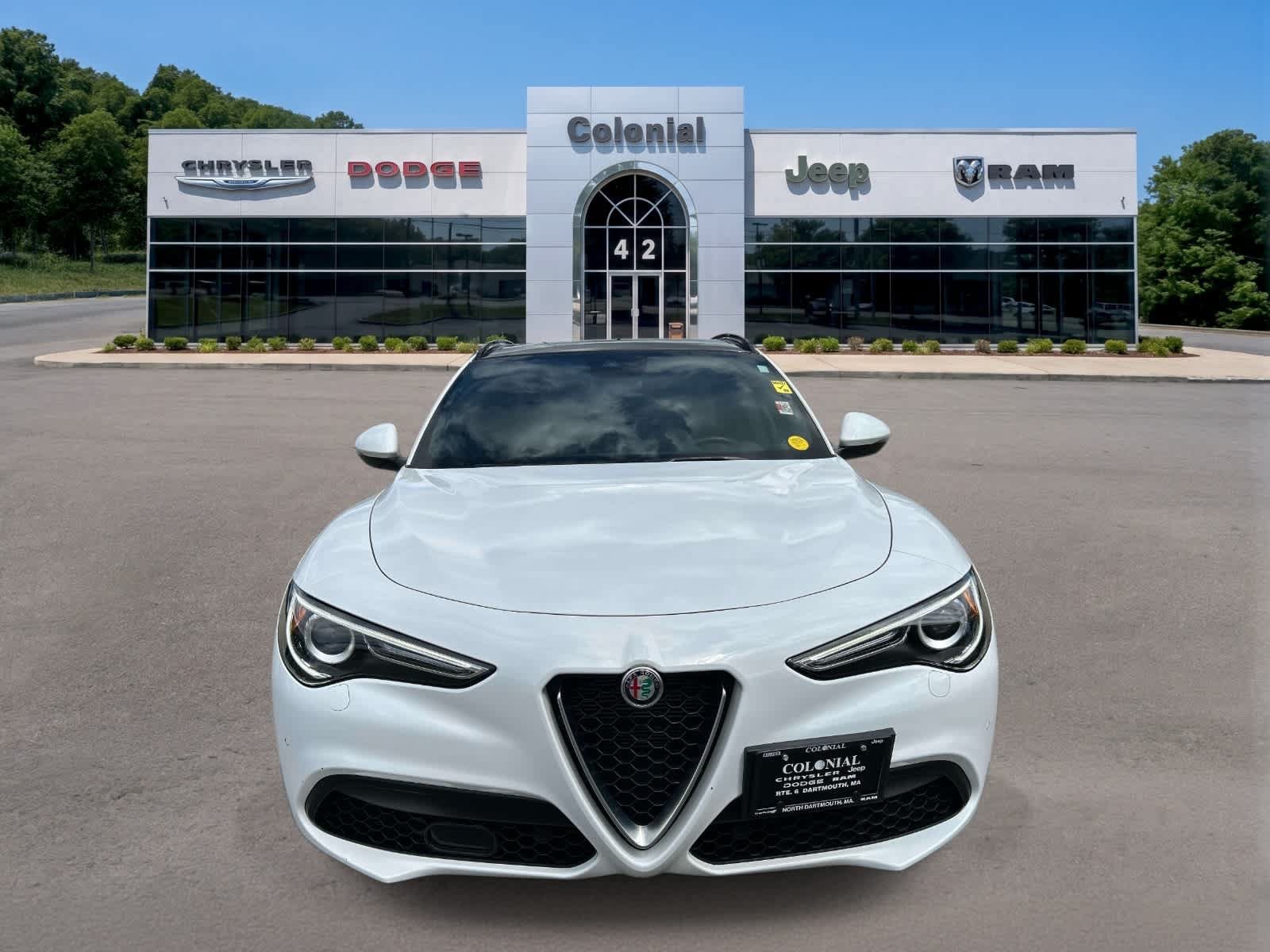 Used 2023 Alfa Romeo Stelvio Ti w/ Active Assist Plus Package AWD/4WD image 8
