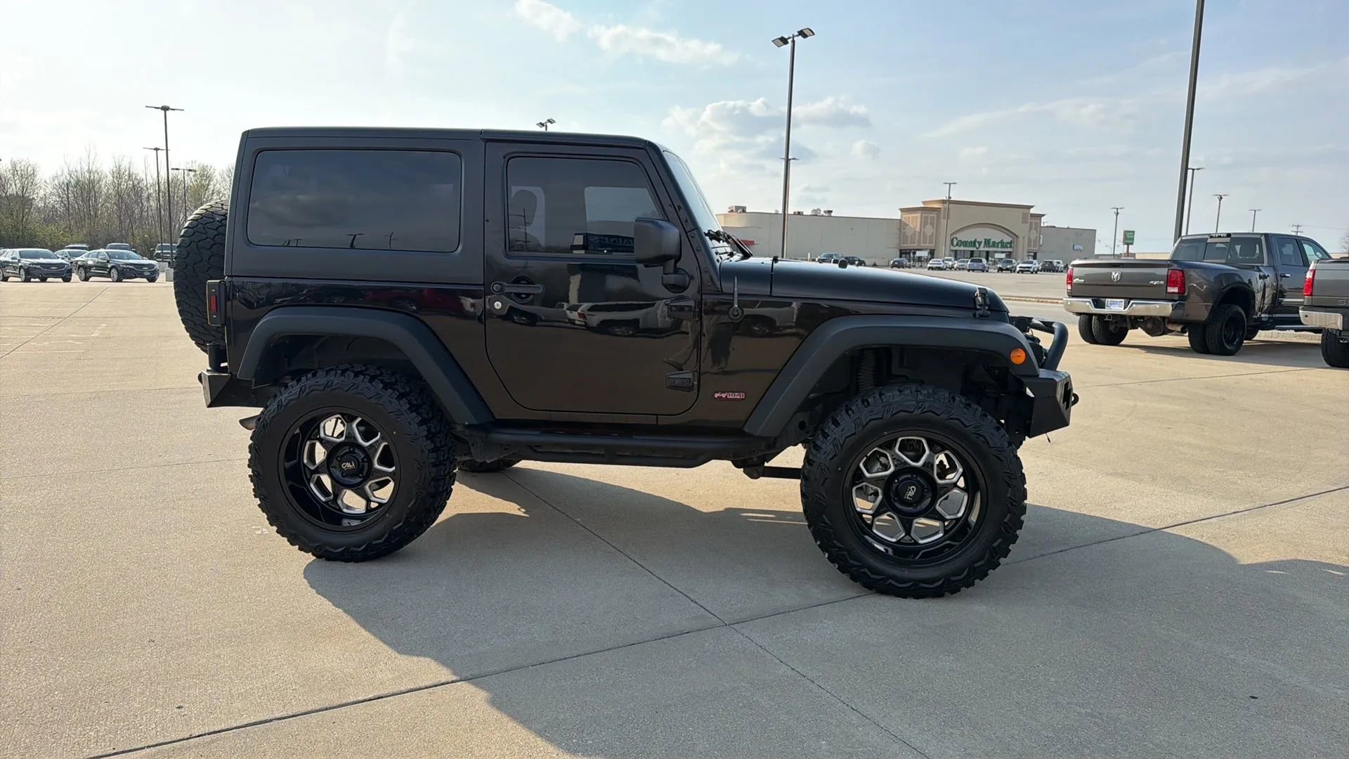 Used 2017 Jeep Wrangler Sport w/ Connectivity Group image 22