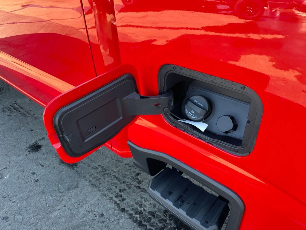 New 2026 Ford F250 XLT w/ FX4 Off-Road Package image 57