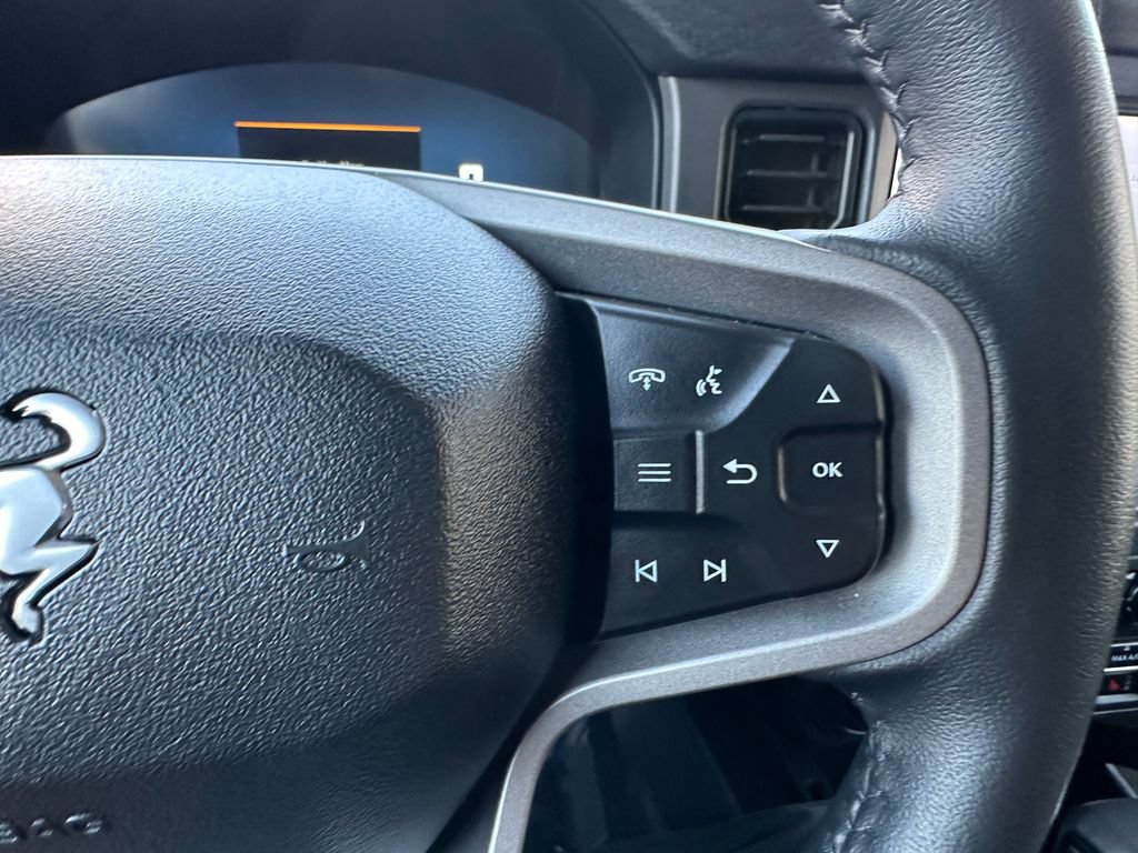Used 2025 Ford Bronco Badlands AWD/4WD image 26