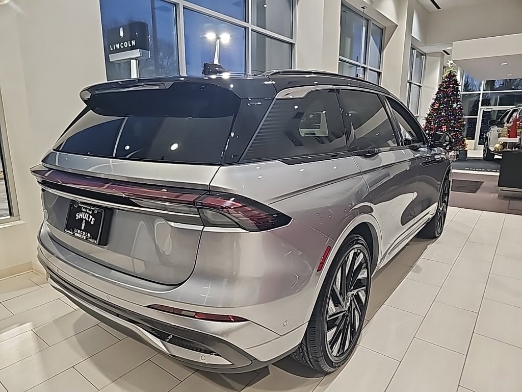 New 2024 Lincoln Nautilus Black Label w/ Jet Appearance Package (87T) image 4