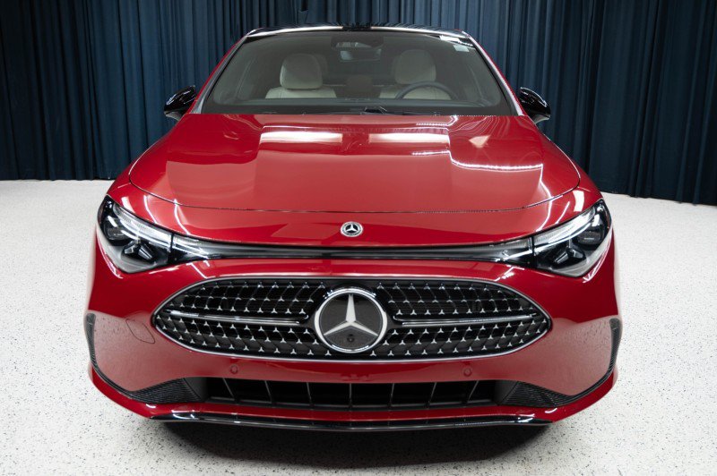 New 2027 Mercedes-Benz CLA 220 image 2