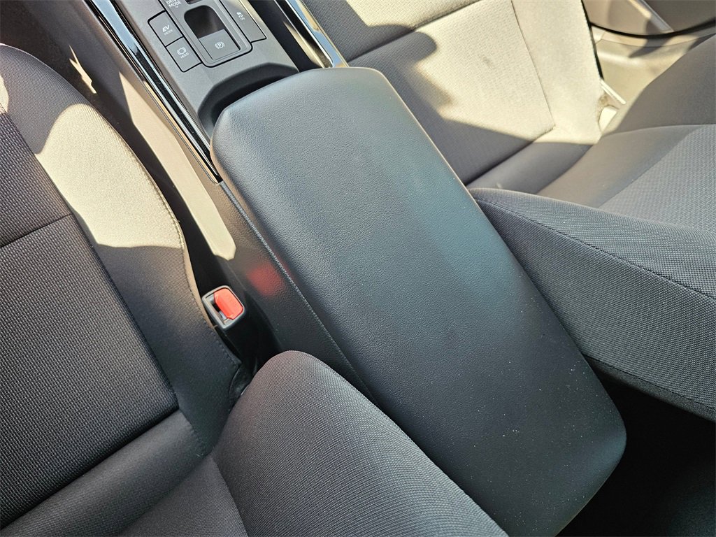 Used 2024 Toyota Prius LE image 85