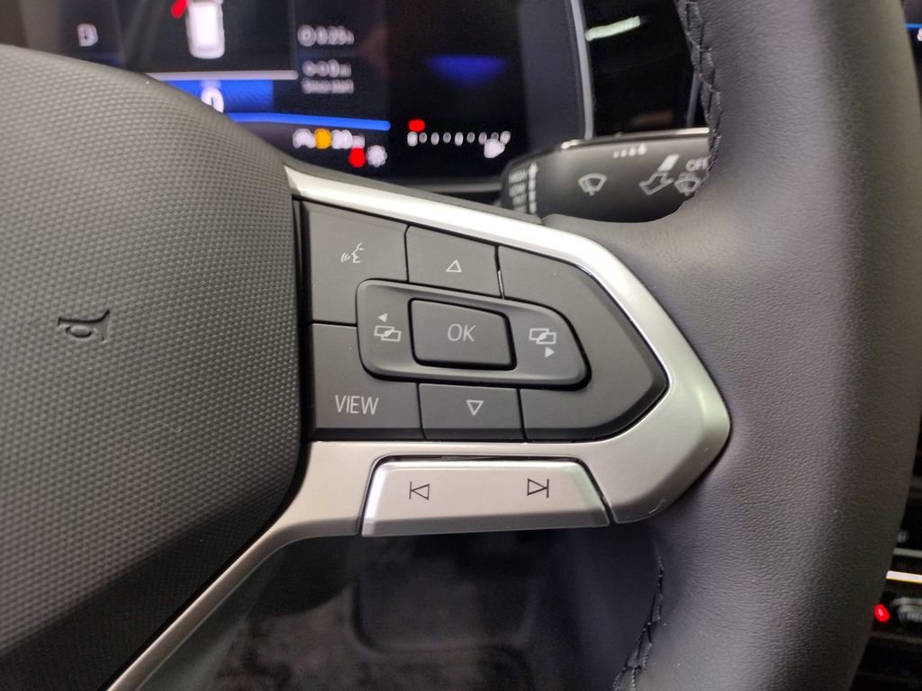 New 2026 Volkswagen Jetta SE FWD image 24