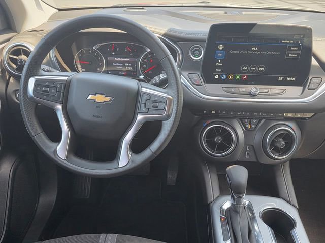 Used 2025 Chevrolet Blazer LT image 15