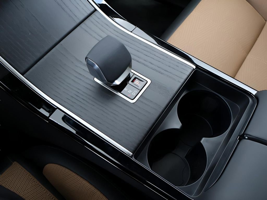 New 2026 Land Rover Range Rover Velar Autobiography image 27