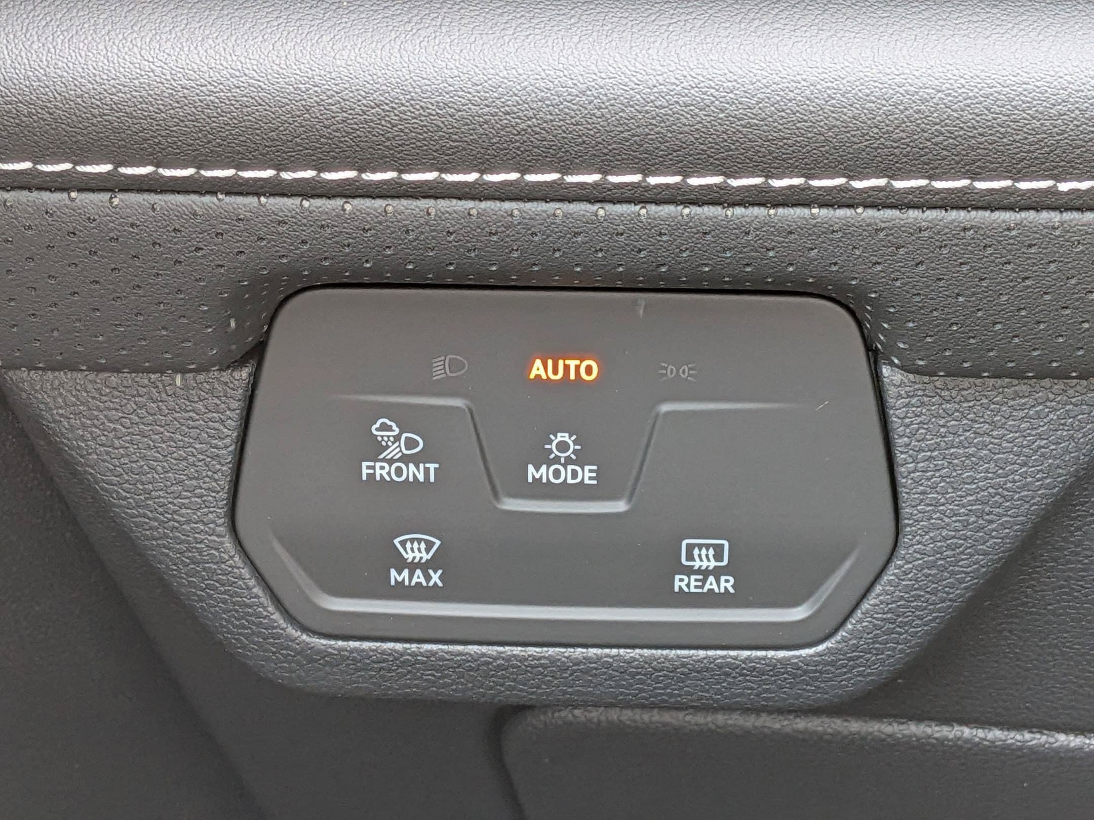 New 2026 Volkswagen Atlas Cross Sport SE AWD/4WD image 17