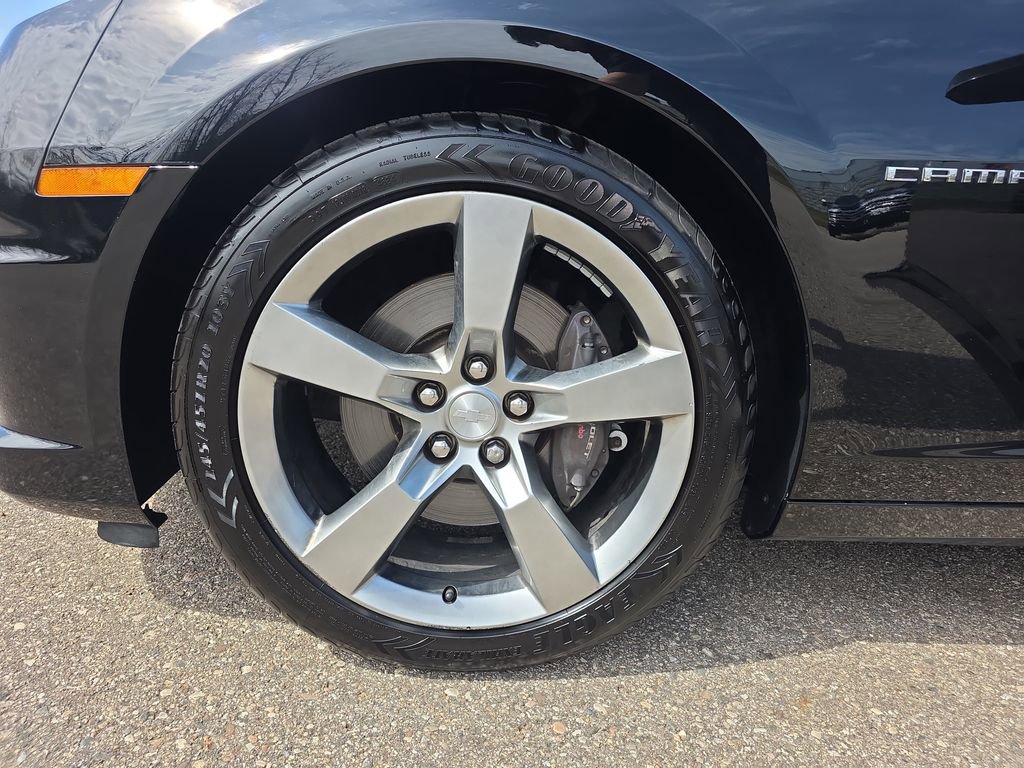 Used 2012 Chevrolet Camaro SS w/ RS Package image 32