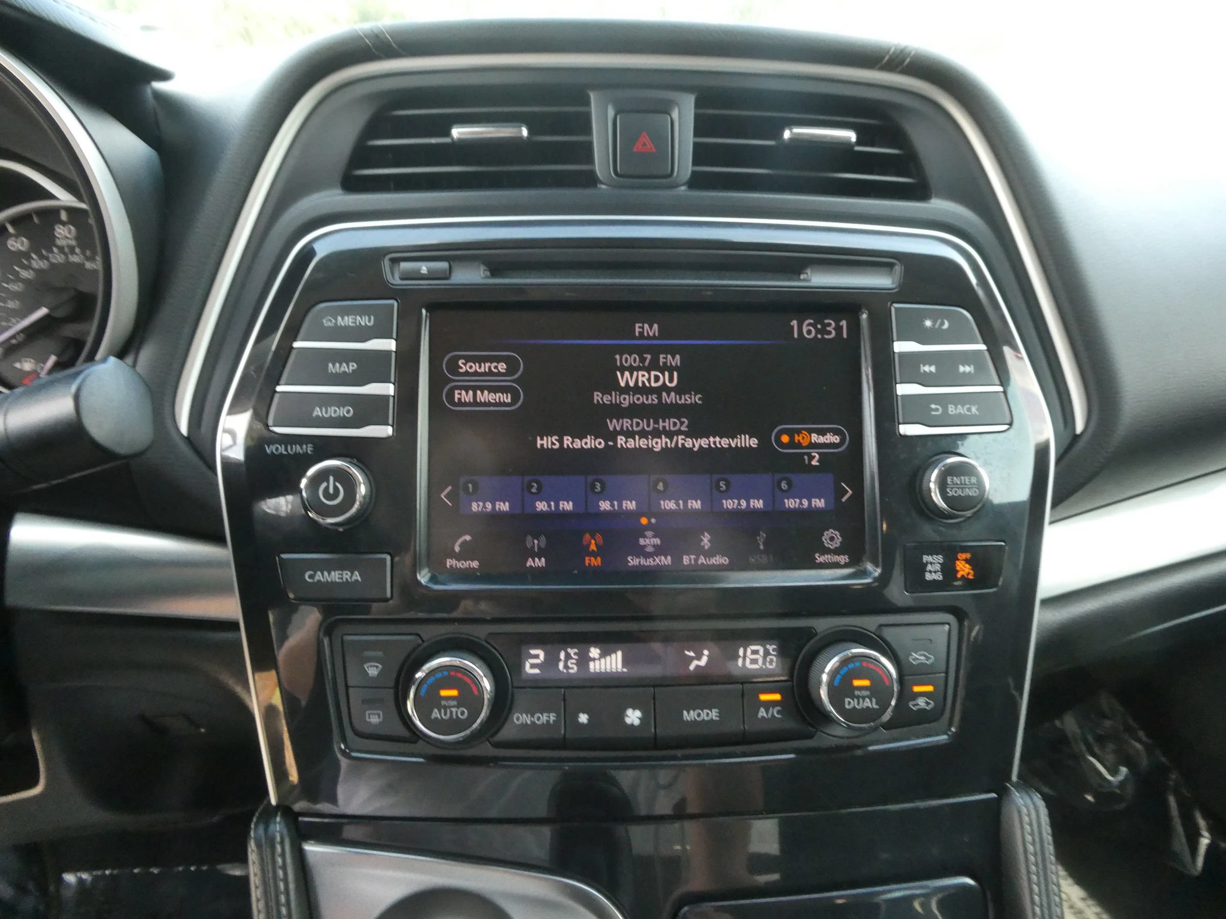 Used 2020 Nissan Maxima 3.5 SL FWD image 22