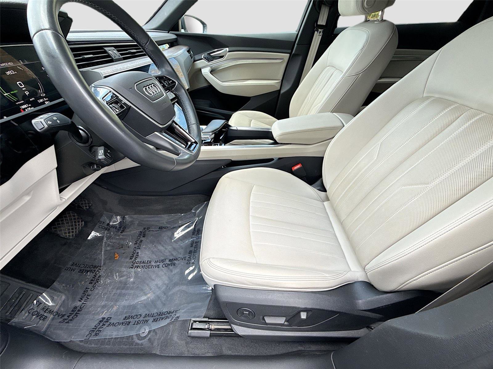 Certified 2024 Audi Q8 e-tron Premium Plus w/ Premium Plus Package image 21