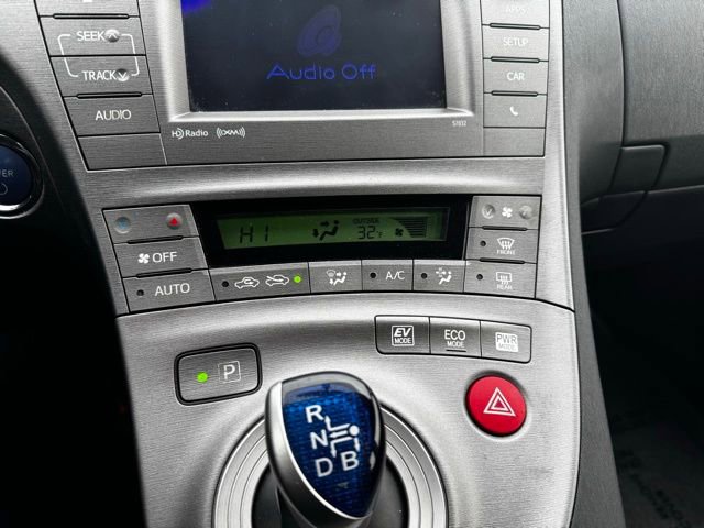 Used 2014 Toyota Prius Three image 9