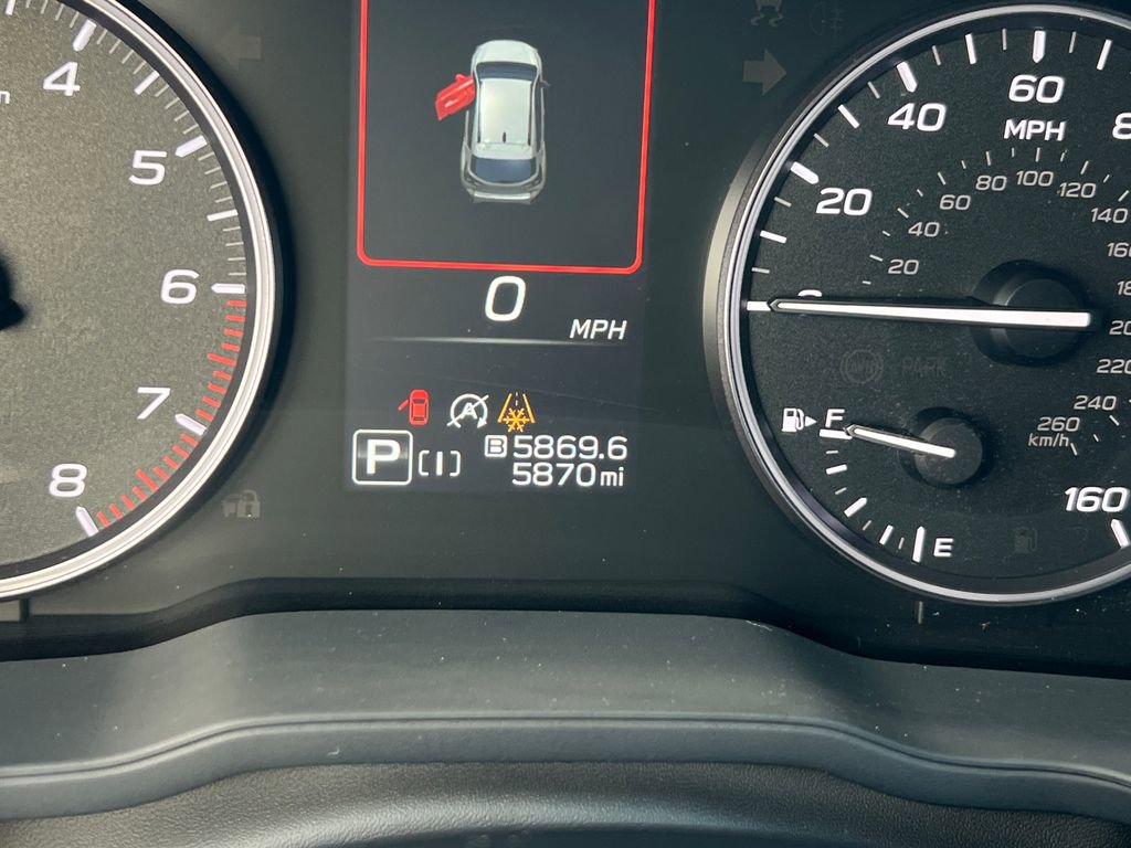 Certified 2025 Subaru Crosstrek 2.5i Limited w/ Crosstrek Mirror Package image 26