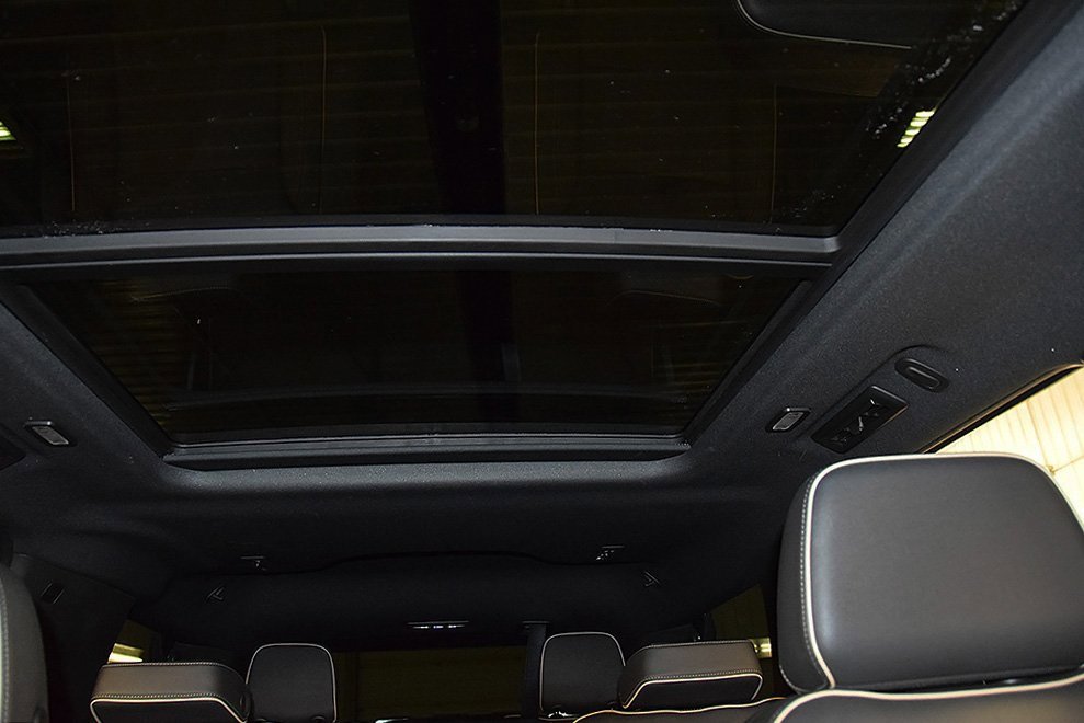 Used 2021 GMC Yukon SLT w/ SLT Premium Package image 28