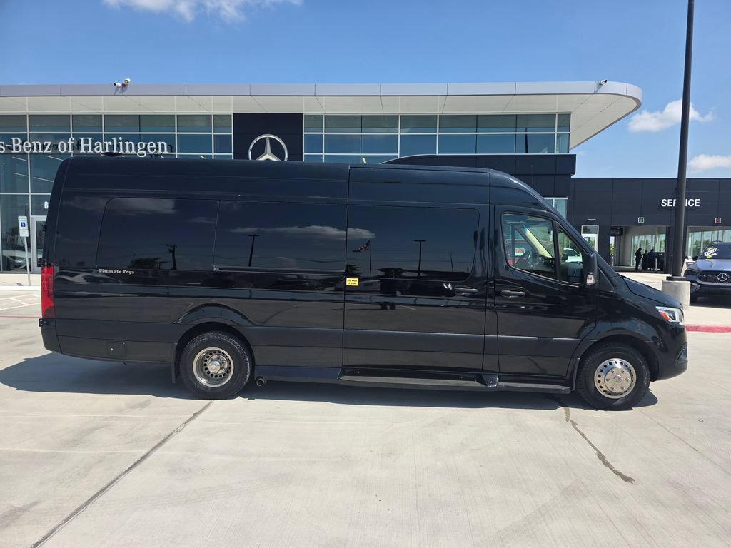 Used 2020 Mercedes-Benz Sprinter 3500 image 11