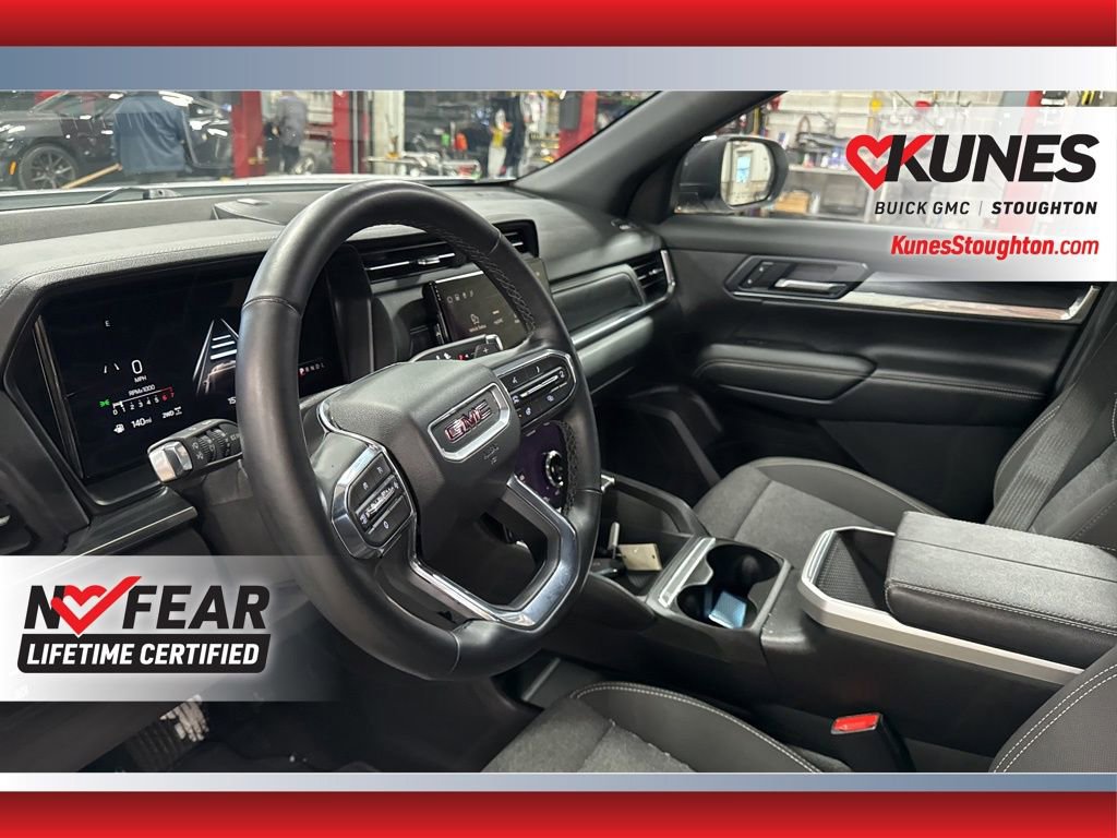 Used 2025 GMC Terrain Elevation image 24