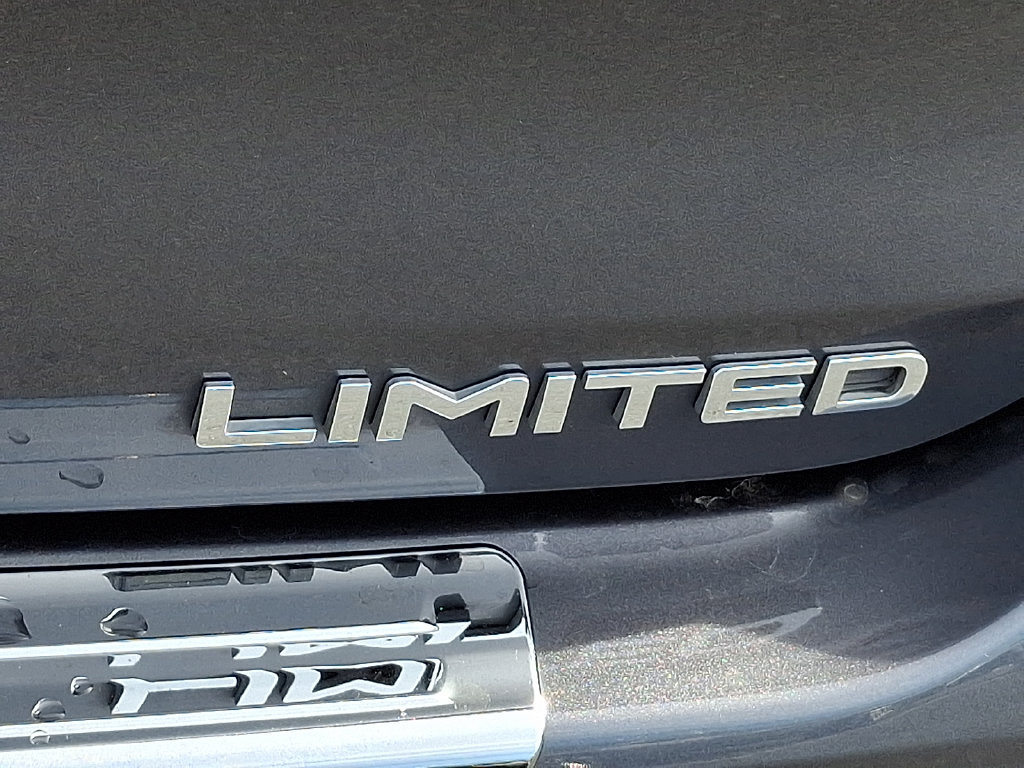 Certified 2022 Toyota Highlander Limited AWD/4WD image 43