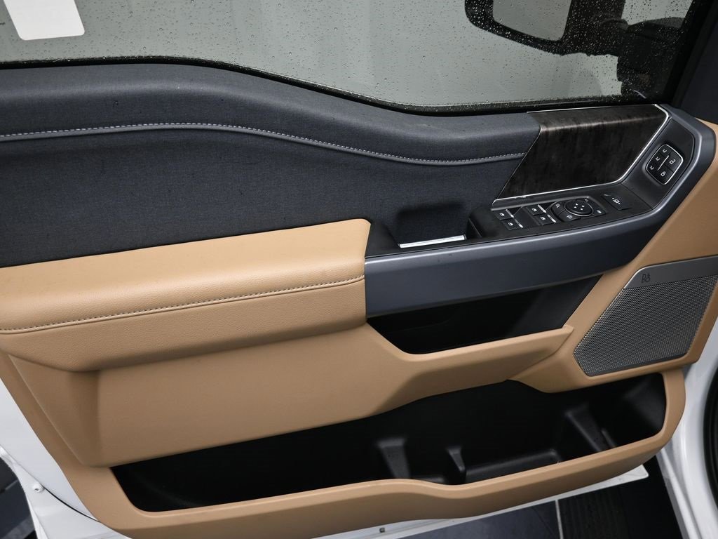 Used 2024 Ford F250 Lariat w/ Lariat Ultimate Package image 9