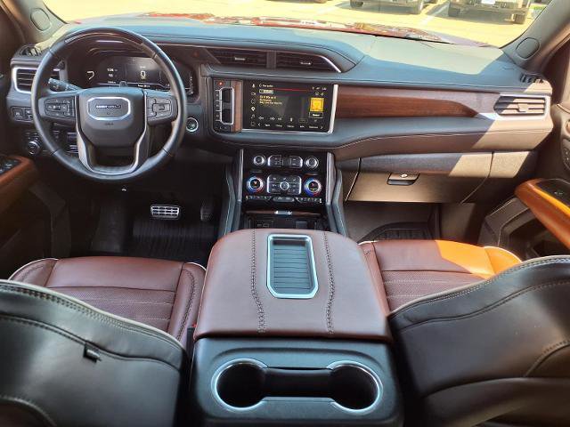 Used 2024 GMC Yukon Denali Ultimate AWD/4WD image 4