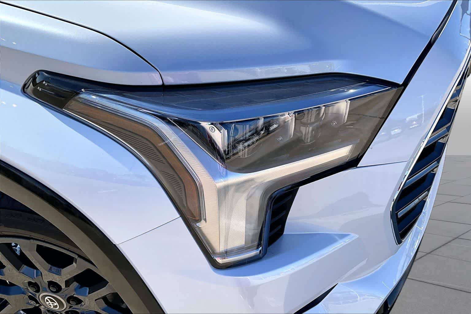 New 2026 Toyota Sequoia Platinum AWD/4WD image 13