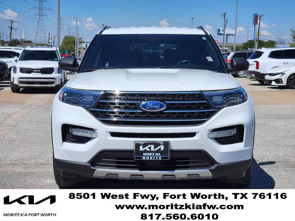 Used 2020 Ford Explorer XLT w/ Equipment Group 202A RWD image 2