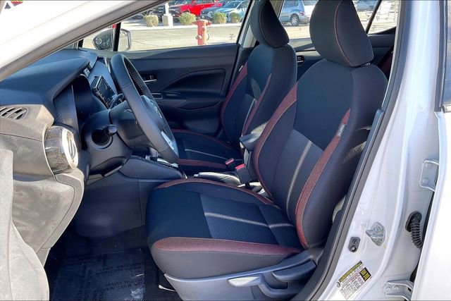 New 2025 Nissan Versa SR w/ Trunk Package FWD image 7