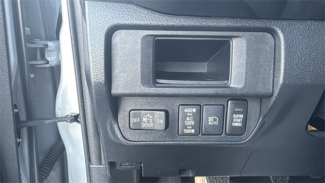 Used 2018 Toyota Tacoma TRD Sport image 13