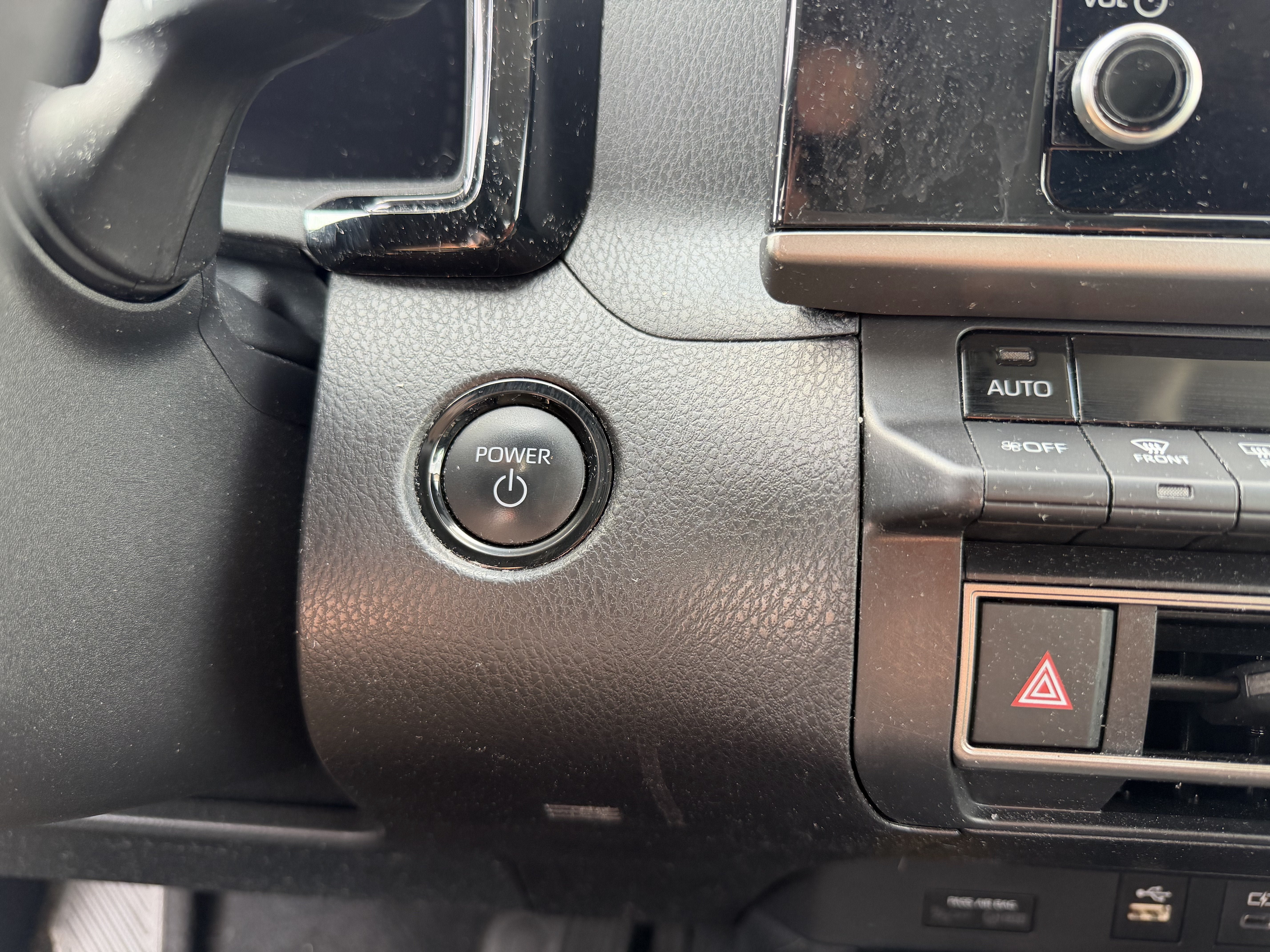 Used 2025 Toyota Camry LE AWD/4WD image 15