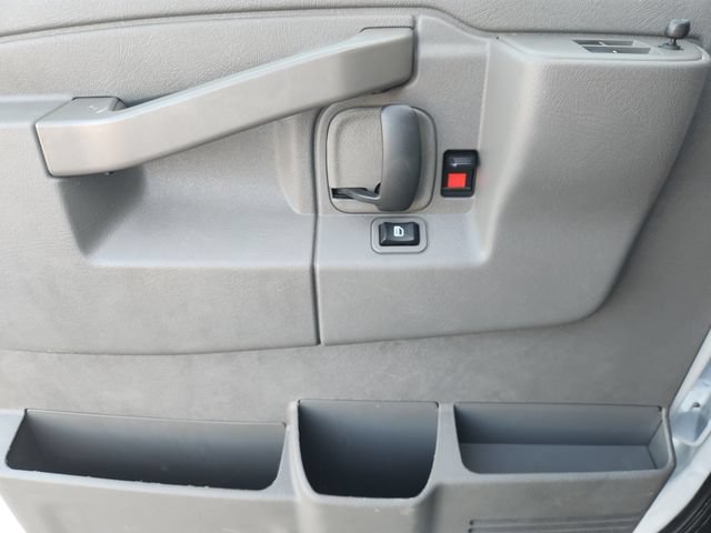 Used 2025 Chevrolet Express 3500 LS RWD image 26