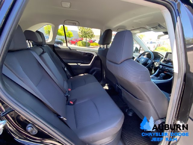 Used 2024 Toyota RAV4 LE AWD/4WD image 17