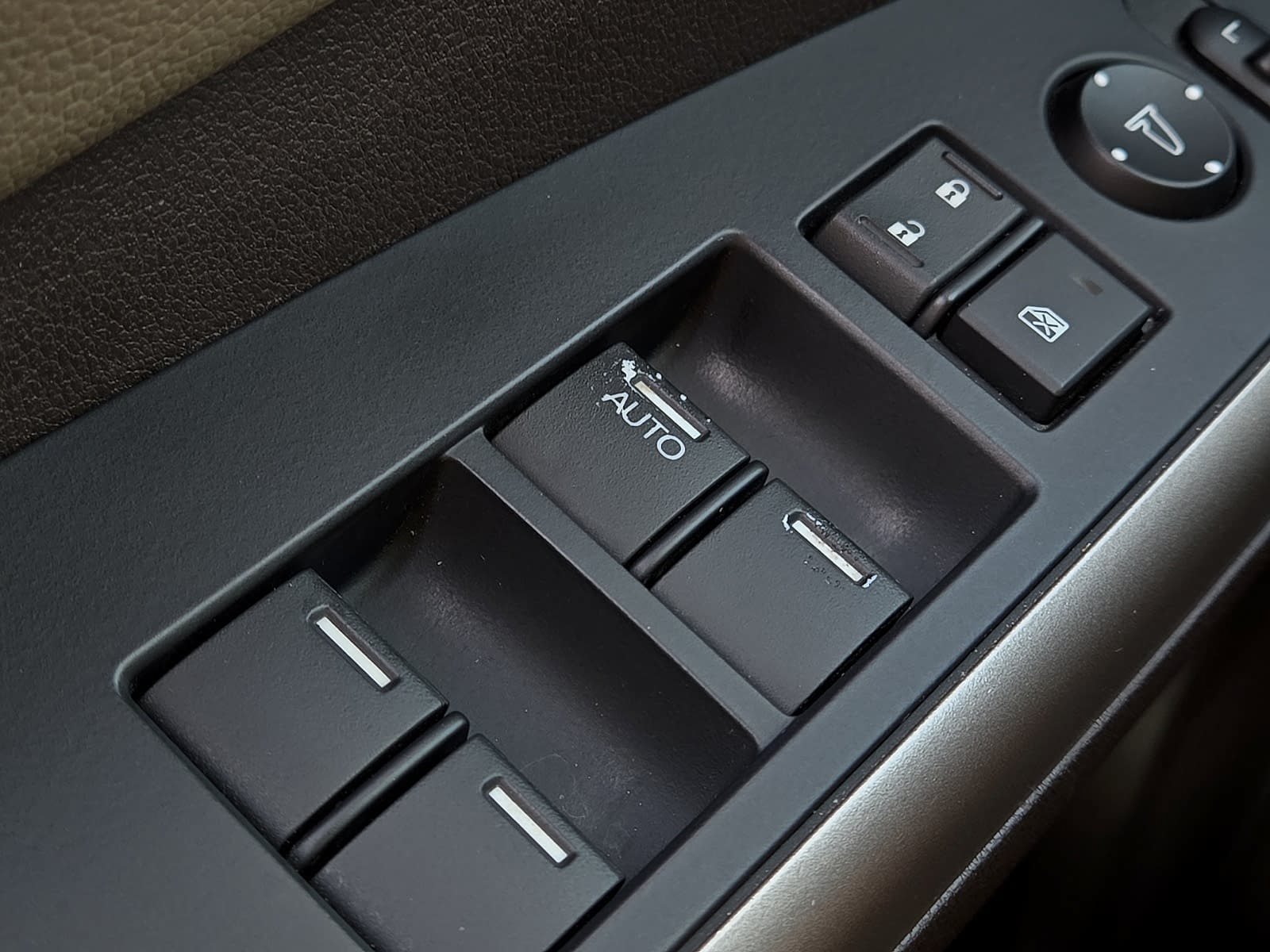 Used 2014 Honda CR-V EX-L image 17