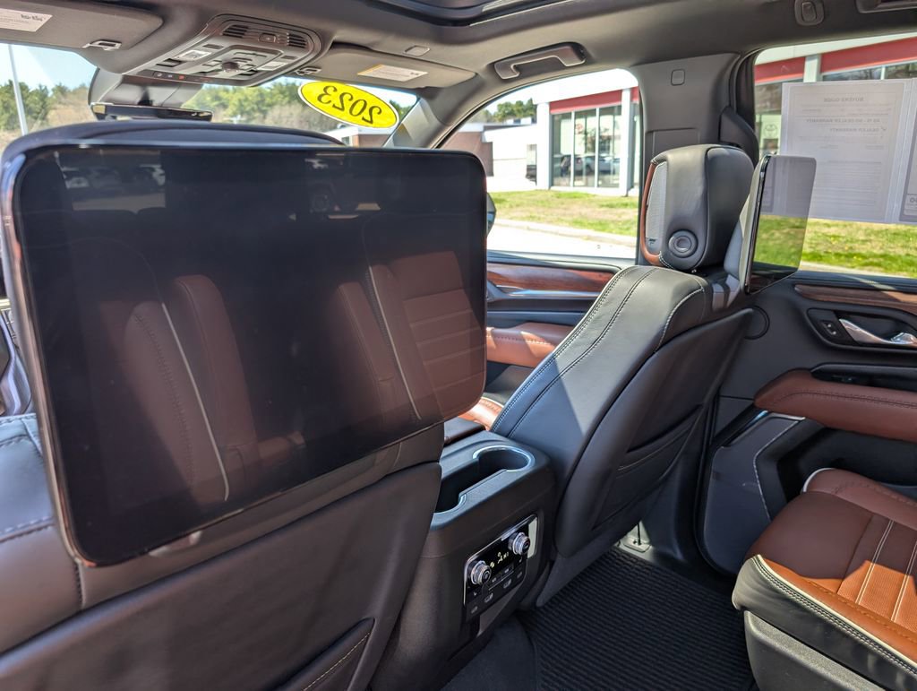 Used 2023 GMC Yukon Denali Ultimate AWD/4WD image 26