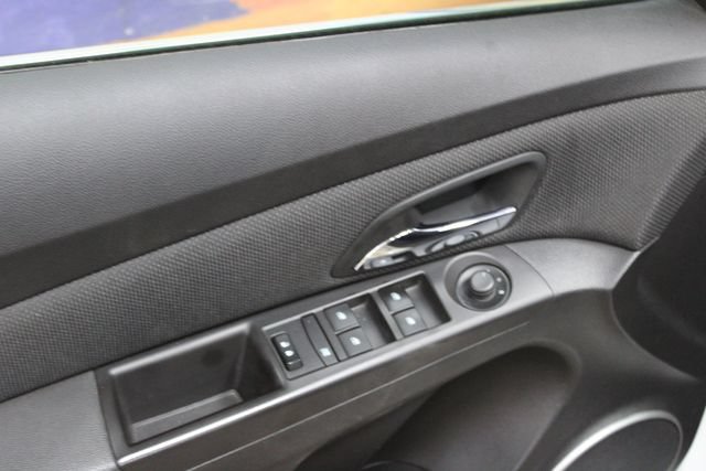 Used 2016 Chevrolet Cruze LTZ FWD image 13