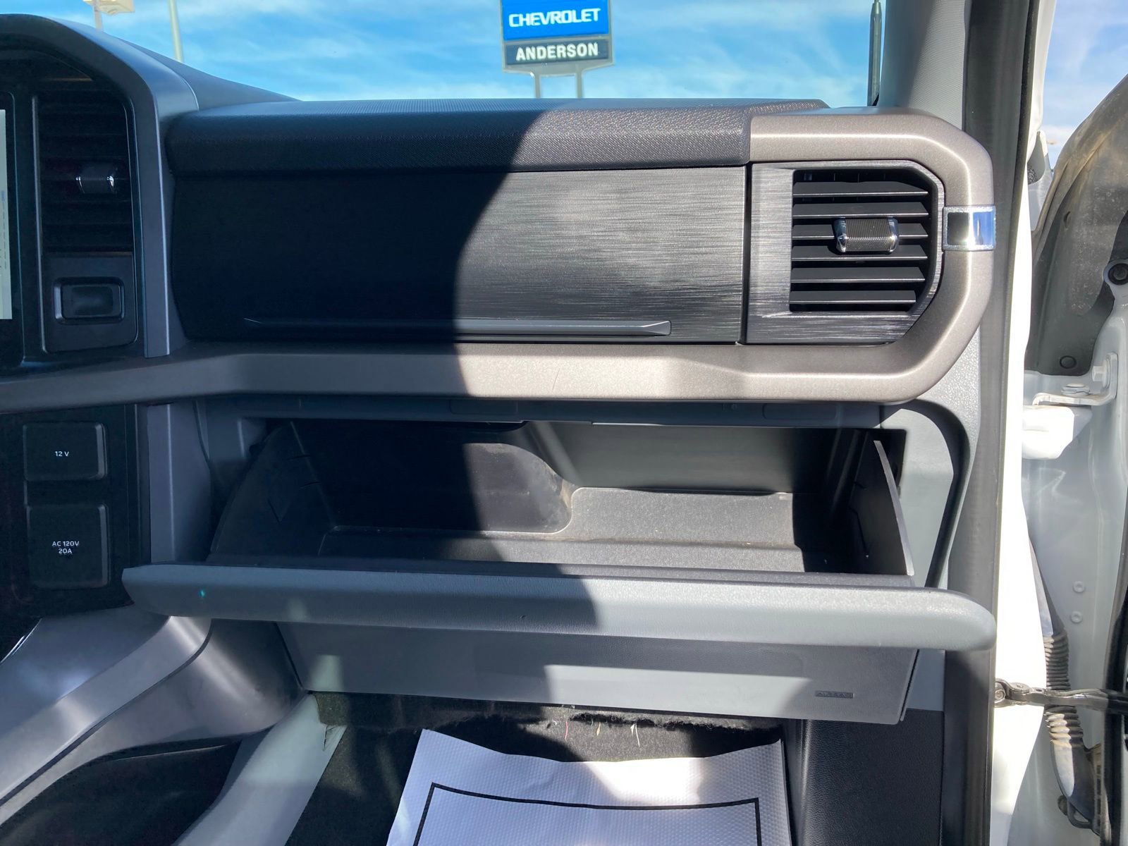 Used 2024 Ford F150 XLT w/ Mobile Office Package image 31