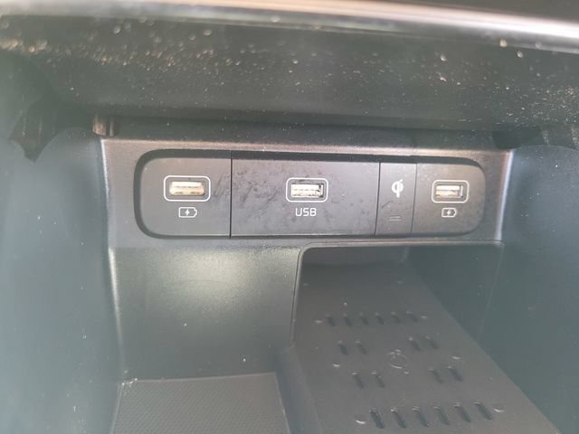 Used 2023 Kia Sorento EX AWD/4WD image 24