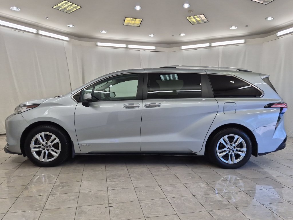 Used 2021 Toyota Sienna Limited AWD/4WD image 5
