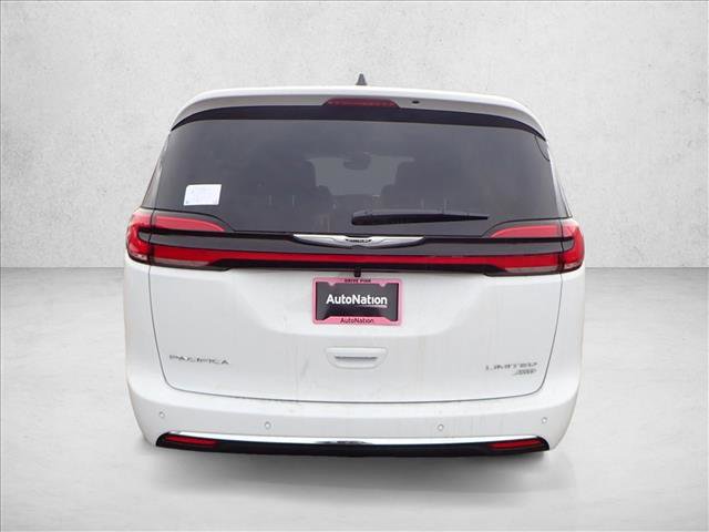 New 2026 Chrysler Pacifica Limited w/ Uconnect Theater Family Group video 3