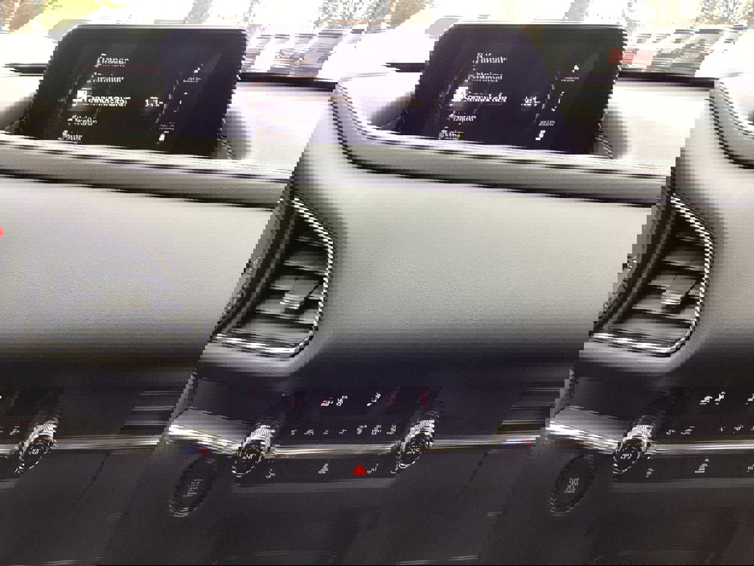 Used 2025 MAZDA CX-30 AWD 2.5 S w/ Preferred Package image 19