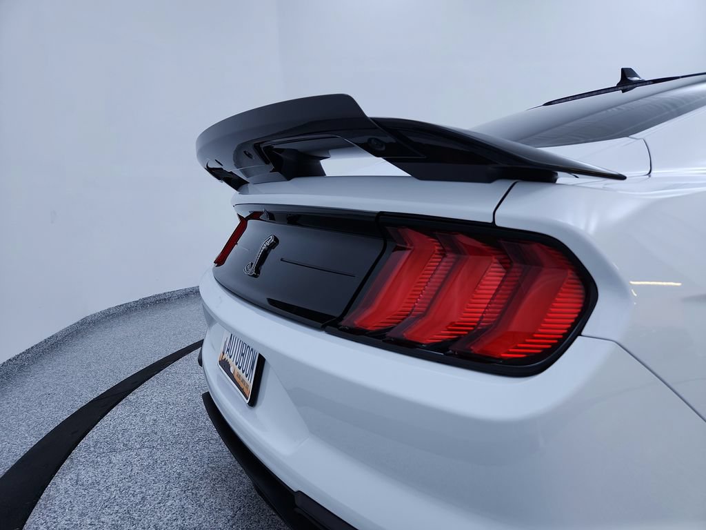 Used 2020 Ford Mustang Shelby GT500 w/ Technology Package RWD image 37